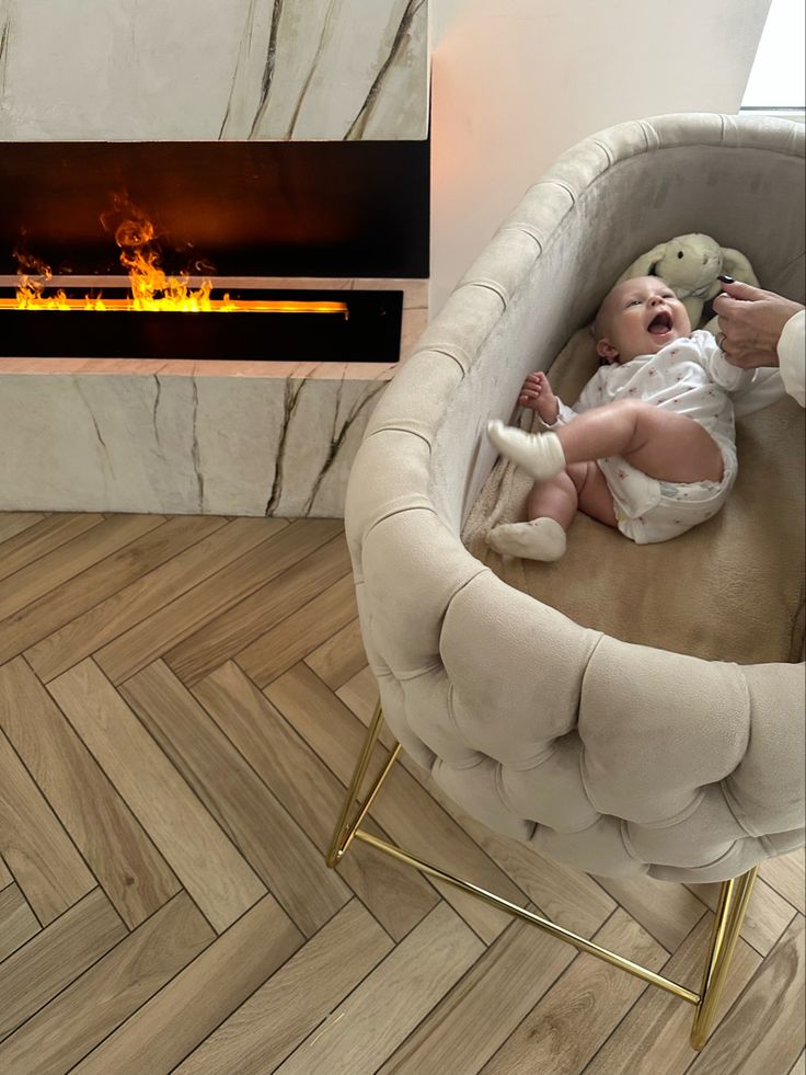 Patut bebelusi cu balansoar: Azure