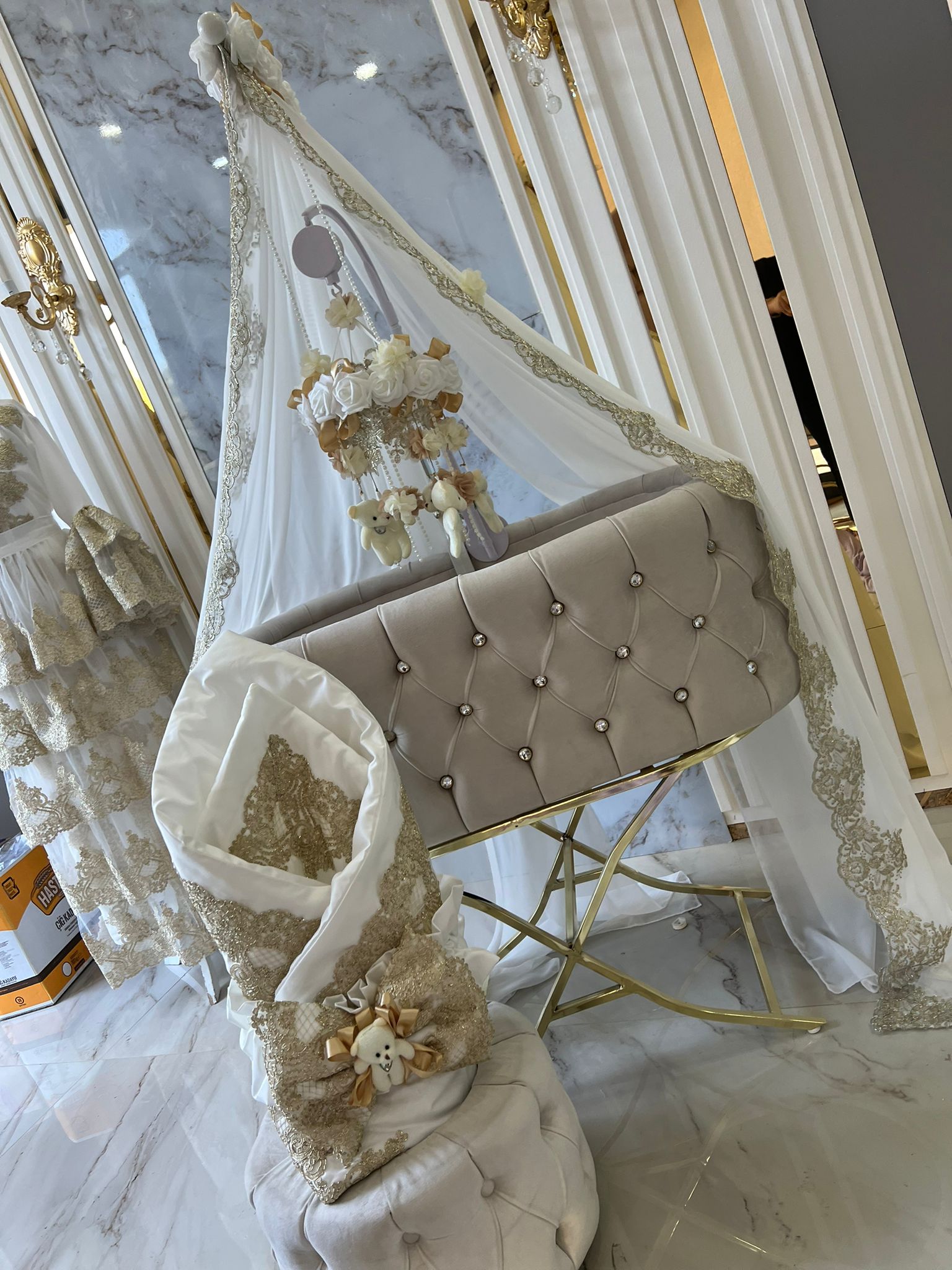 Patut bebelusi cu balansoar: Bluebell