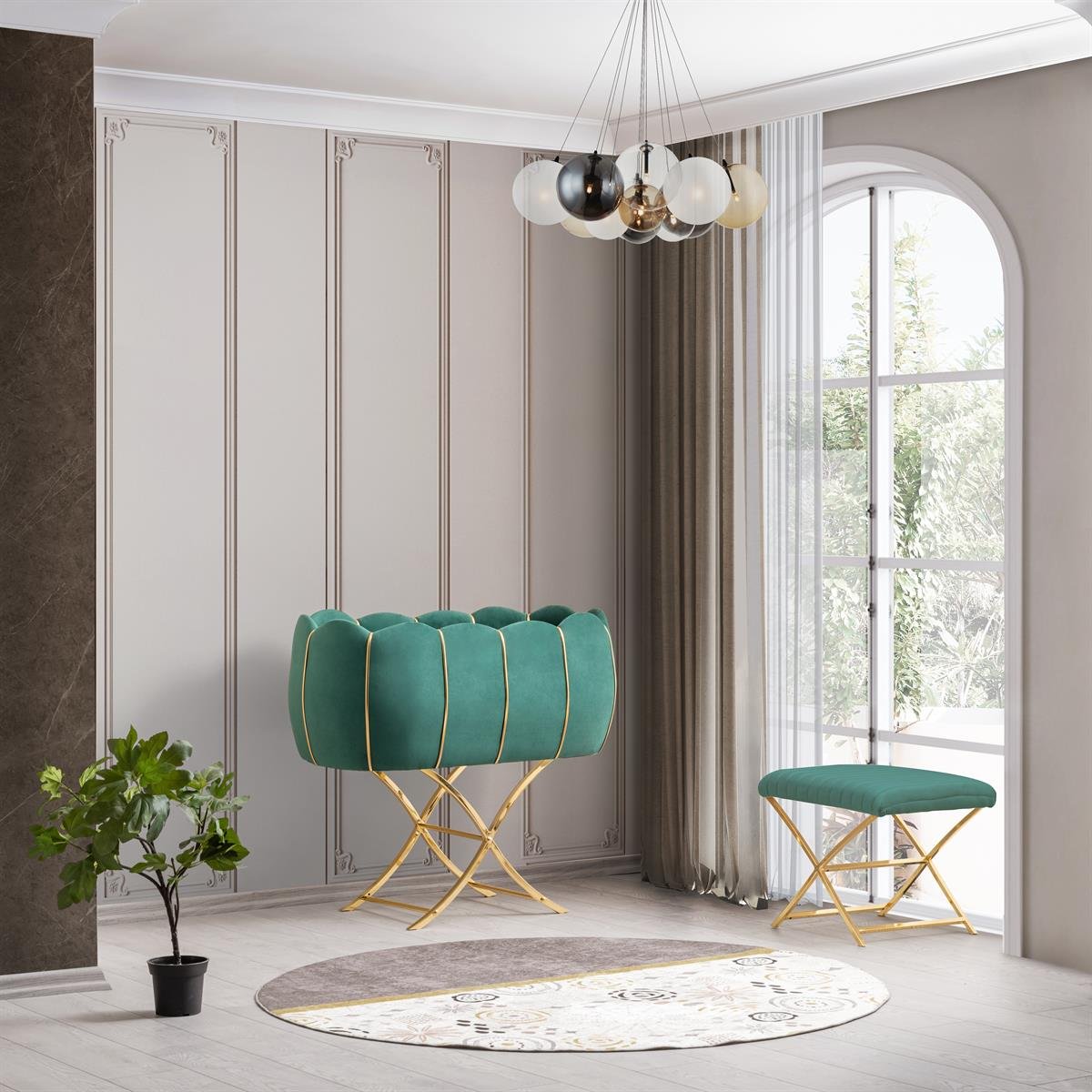 Patut bebelusi cu balansoar: Lora