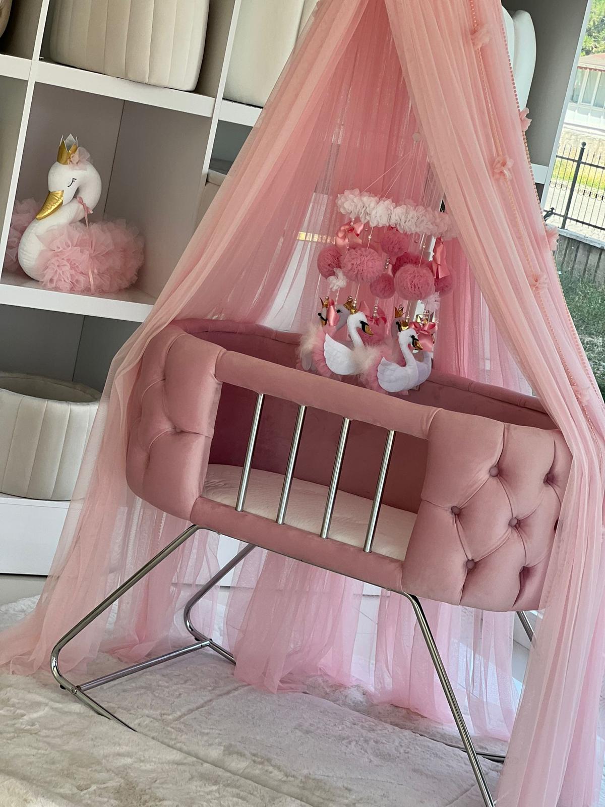 Patut bebelusi cu balansoar: Lotus