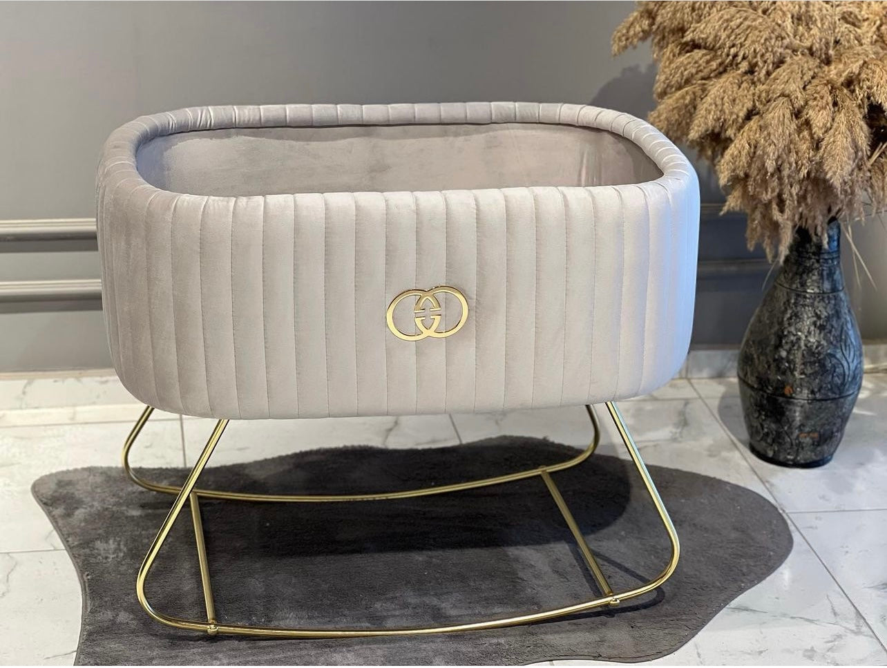 Patut bebelusi cu balansoar: Asel