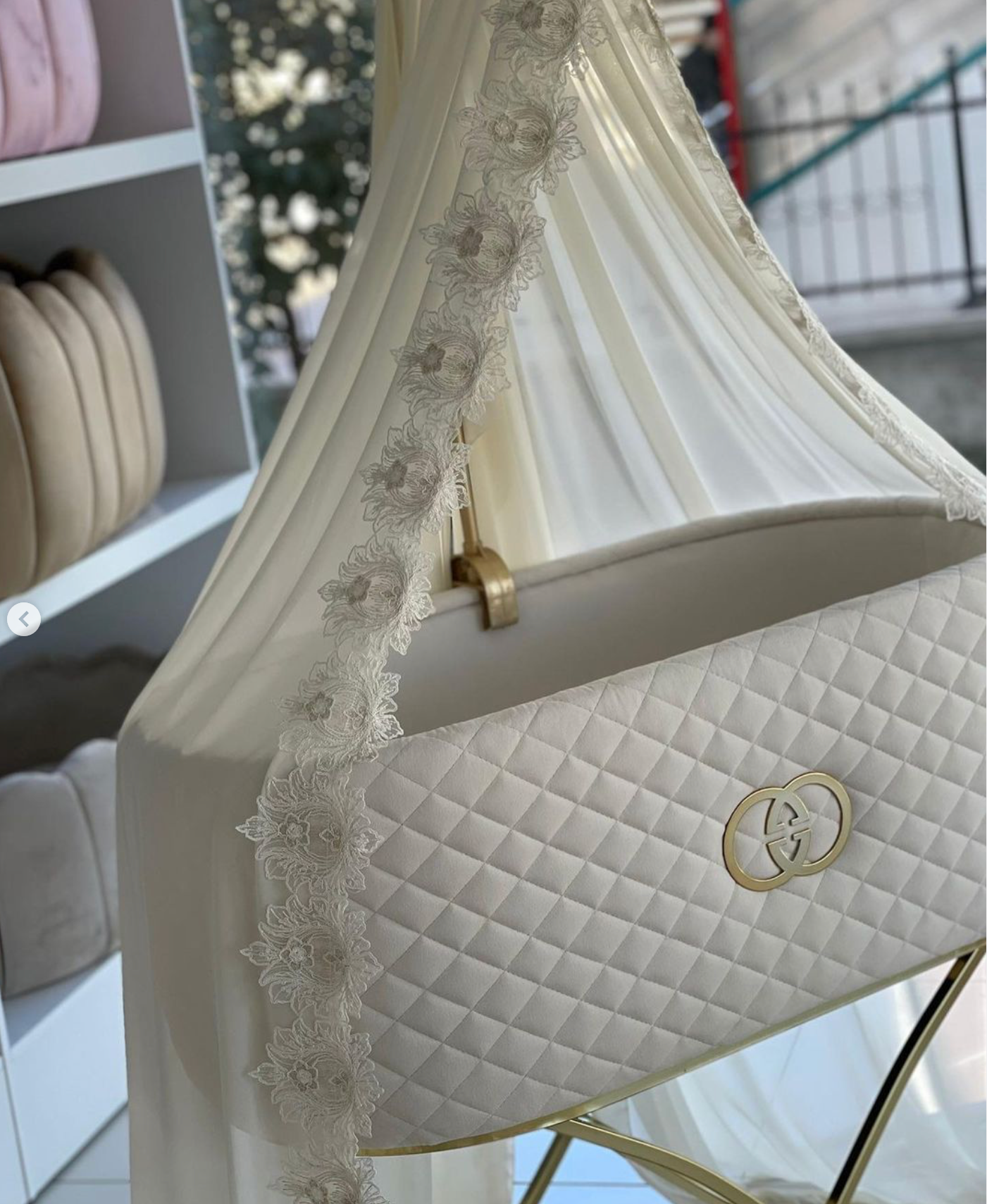 Patut bebelusi cu balansoar: Elegant