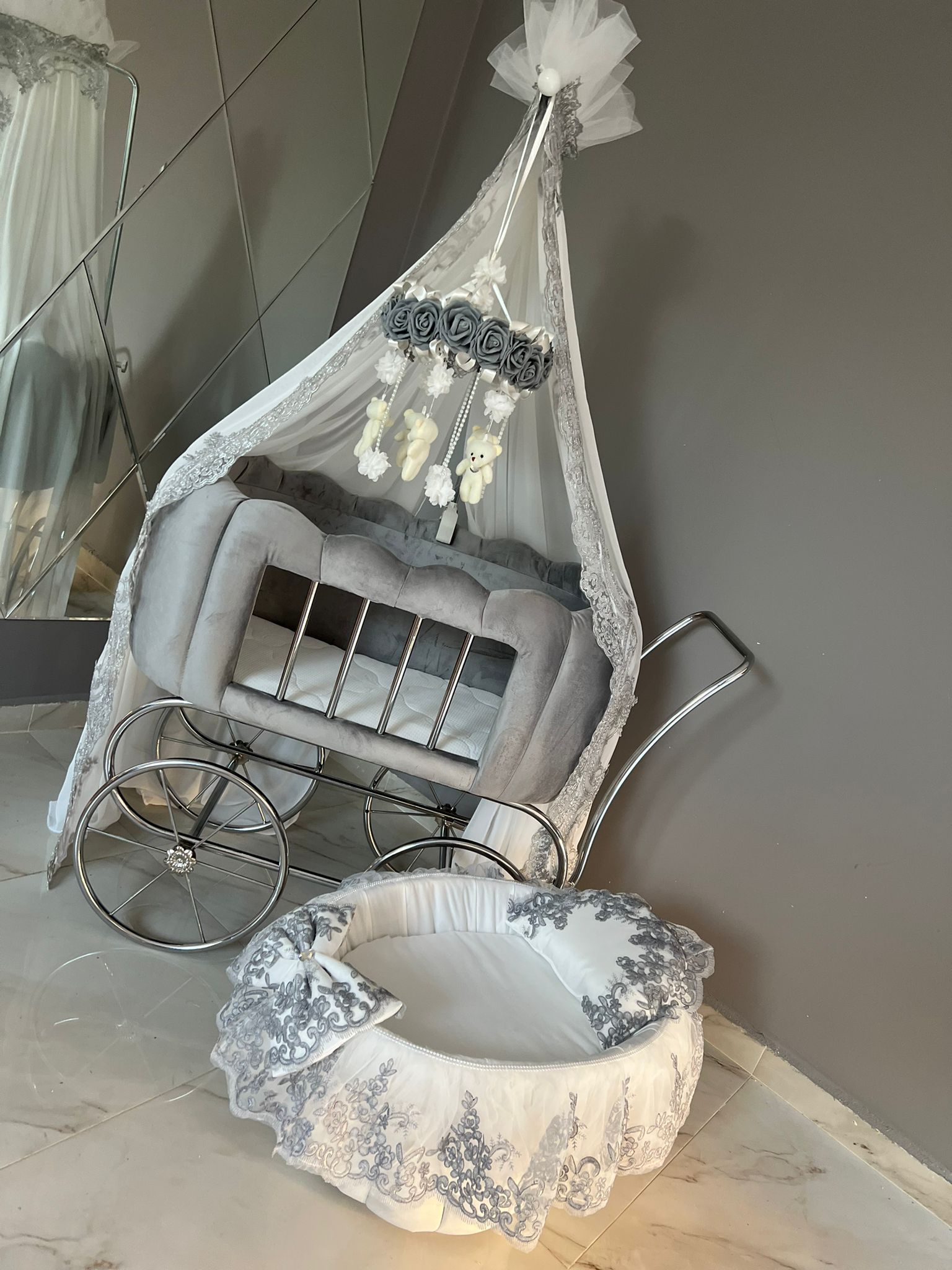 Patut cu roti pentru bebelusi: King