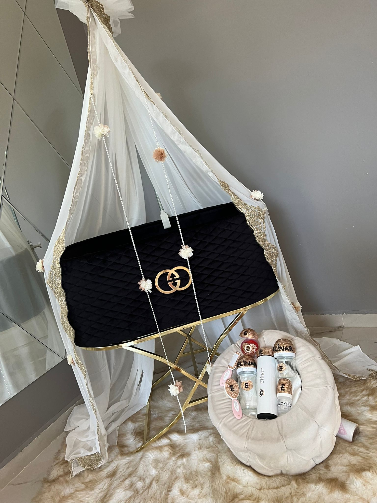 Patut bebelusi cu balansoar: Enesay